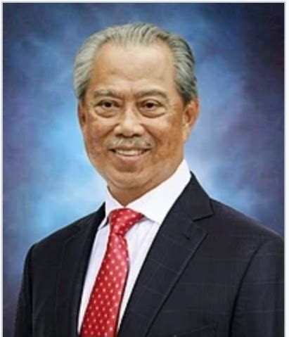 Seorang perdana menteri juga bertanggungjawab untuk mengetuai barisan badan eksekutif, jemaah menteri. namakucella: PERDANA MENTERI MALAYSIA KE-8