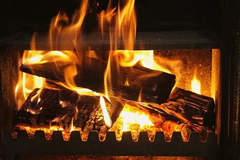 Fireplace Animated Wallpaper free Windows download