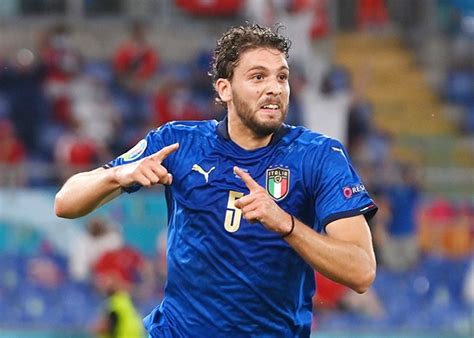 Locatelli Brace Eases Italy Into Euro Knockouts Cyprus Mail
