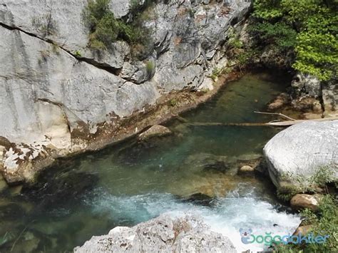 Yazılı kanyon tabiat parkı isparta'nın sütlüce ilçesinde yer alan bir tabiat harikasıdır. Yazılı Kanyon Tabiat Parkı, Sütçüler Kamp Alanları