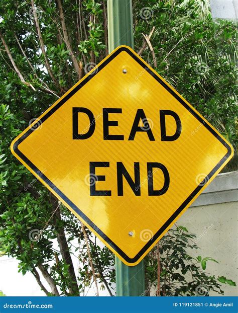 Dead End Yellow Sign Stock Image Image Of Area Traffic 119121851