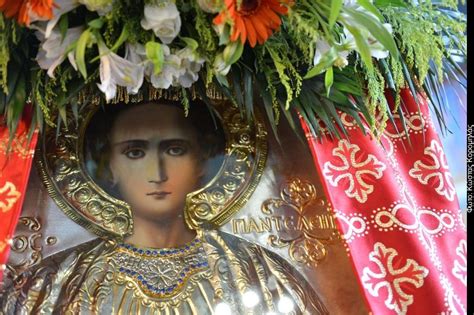 Στην νικομήδεια της μικράς ασίας από έλληνες στην νικομήδεια ήταν τότε ένας άγιος ιερεύς του χριστού, ονομαζόμενος ερμόλαος. Συναξάρι 27 Ιουλίου, Άγιος Παντελεήμων ο Μεγαλομάρτυς και ...