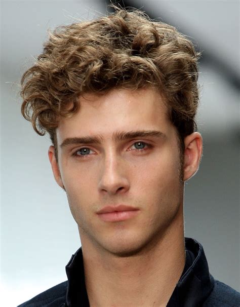 Mens Hairstyles Trend Mens Curly Hairstyles For Thick Hair