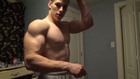 17 year old bodybuilder pump up and measure youtube
