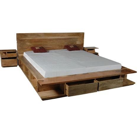 Il letto in legno hiro con testata è realizzato in massello di okumé. Letto etnico con contenitori Mobili etnici provenzali ...
