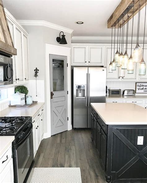 The Ultimate Must Haves For A Cozy Farmhouse Kitchen