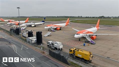 Coronavirus Airports At Risk Of Closure As Flights Drop 90