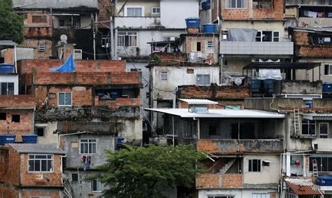 Favela Cresce Demograficamente E Movimenta Mais De R 200 Bilhões Folha Pe
