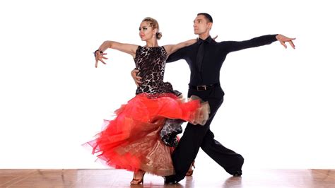 Give visual variety to your dance by alternating between fast and slow motions. Salsa Dance Teacher Insurance - In Step With You | SG® UK