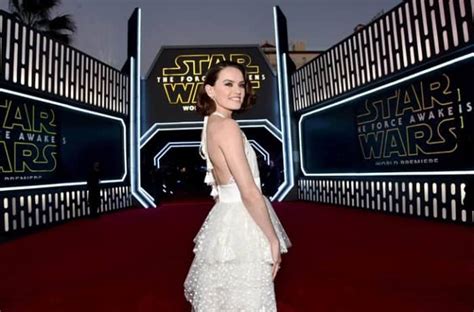 Star Wars The Force Awakens World Premiere Photos Now Available