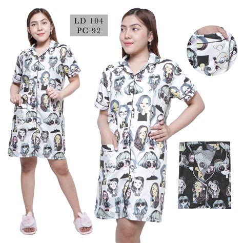 Menyediakan aneka baju tidur, baju anak, baju muslim, aneka legging, baju santai,pakain dalam wanita dll. Baju Tidur Daster Katun Eropa Fit to L | Shopee Indonesia