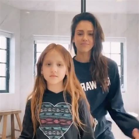 Watch Jessica Alba And Mini Me Daughter Havens Cute Dance Video