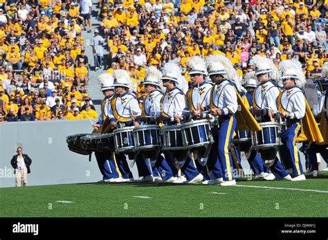 Drum Majors Hi Res Stock Photography And Images Alamy