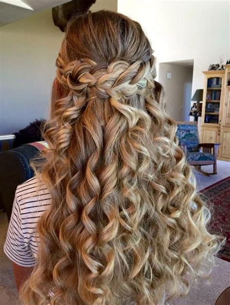 Hairstyles for quinceaneras quince hairdo 34 Cutest Prom Updos for 2019 - Easy Updo Hairstyles in ...
