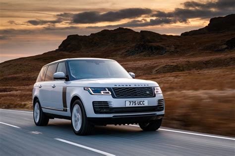 Learn about the 2021 land rover range rover evoque with truecar expert reviews. Range Rover P400e Added to Lineup for 2019 » AutoGuide.com ...