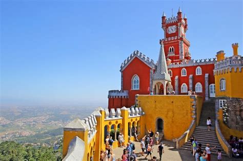 Stunning Travel Photos That Will Make You Want To Visit Sintra In
