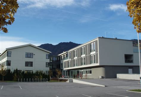 Seyahat fikirlerinizin tümünü kaydetmek ve düzenlemek için bir seyahat oluşturun ve tümünü harita üzerinde görün. Landesberufsschule St. Johann im Pongau - Salzburgwiki