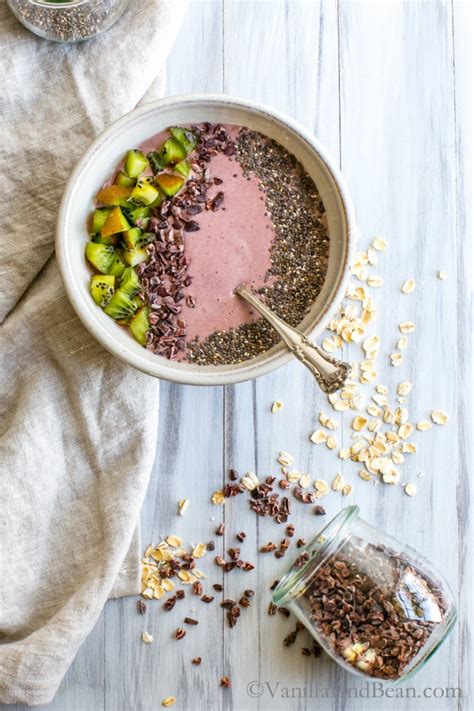 The Five Smoothie Bowls That Will Sweeten Even Your Toughest Mornings