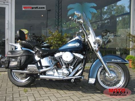 The softail series of hd is characterized by its hidden rear shock absorbers, which gives the softail series bikes a classic hardtail motorcycle. Harley-Davidson FLSTC Heritage Softail Classic 2002 Specs ...