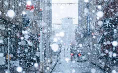 Download Wallpaper 3840x2400 Snowfall Snow Street City Winter 4k
