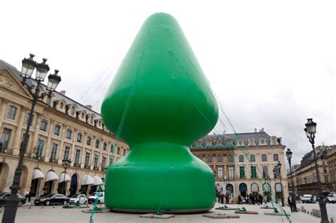 sex toy like christmas tree ‘humiliates parisians