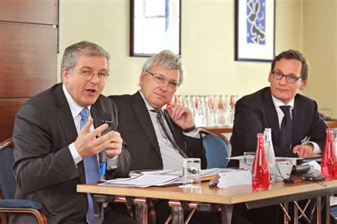 Vorwerk founded akf bank in 1968; Prof. Dr. Vorwerk