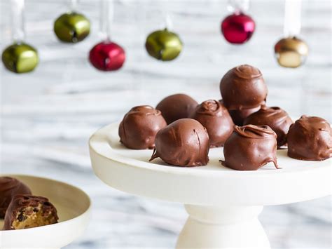 One thing you should know about trisha yearwood is that her recipes are nearly as popular as her music. Chocolate Chip Cookie Dough Balls | Recipe | Best Dough ...