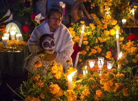 10 Ways To Honor The Dead Around The World