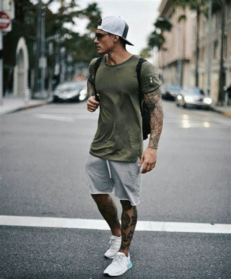 Cool Mens Gym And Workout Outfits Style 14 Moda Masculina Moda