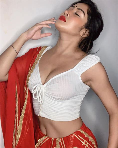 Sofia Ansari Hot Sexy And Beautiful Sofia Ansari Wiki Bio Indian