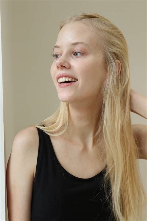 Amalie Schmidt Lemanagement Beauty Shoot Blue Hair Blonde Hair