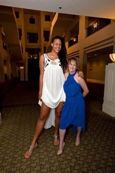 Cambage is 203 centimetres (6 ft 8 in) tall.478 she was teased about her height in school. Fake News: NOT A Photo Of The Tallest Woman In The World ...