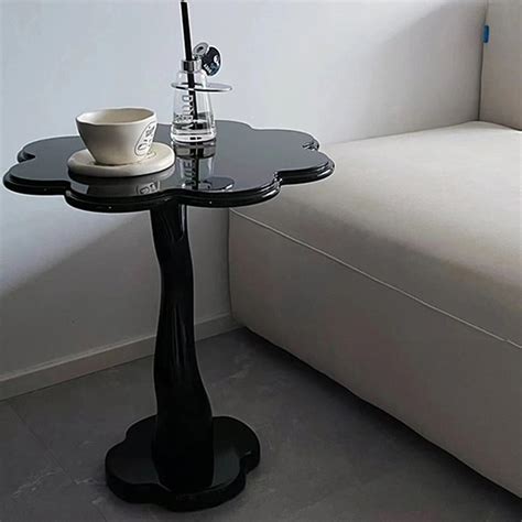 Kanoa Blackwhite Flower Shaped Modern Side Table Casaspace
