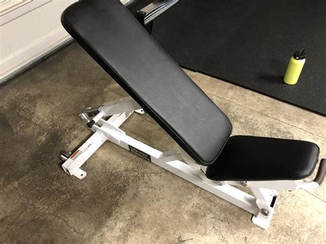 200 Hammer Strength Adjustable Bench Looks Pretty Bomb Proof To Me