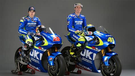 Get all the latest suzuki motogp news, riders information, and latest the team marked a return to the motogp championship in 2015 season with maverick. Suzuki Ecstar Welcomes Akrapovic as Official MotoGP ...