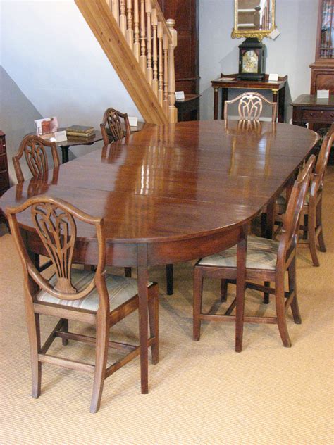 Dining chairs don't just have to look good, but should feel good, too. Antique mahogany dining table, georgian dining table, old ...