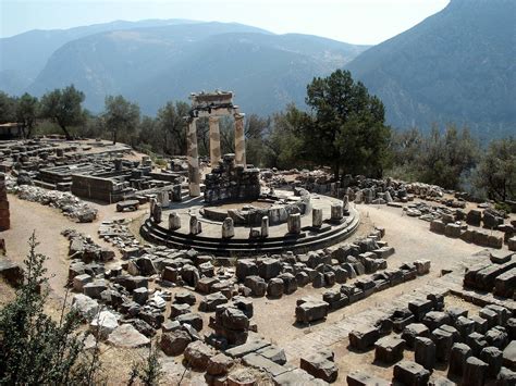 Delphi The Navel Of The Ancient World Athens Walking Tours Travelogue
