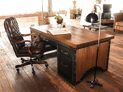 Add expert craftsmanship and urban loft style to your office with industrial desks handmade by american artisans. Desks | Vintage Industrial Furniture