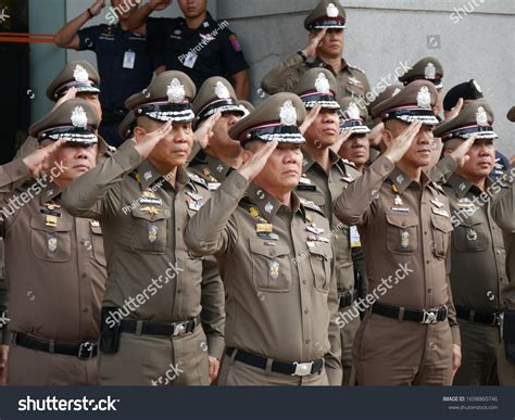 12871 Imagens De Thai Police Imagens Fotos Stock E Vetores Shutterstock