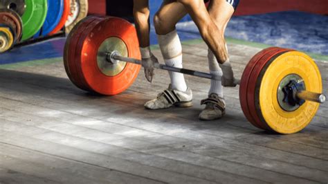 Five Common Mistakes To Avoid At Your First Weightlifting Meet Barbend