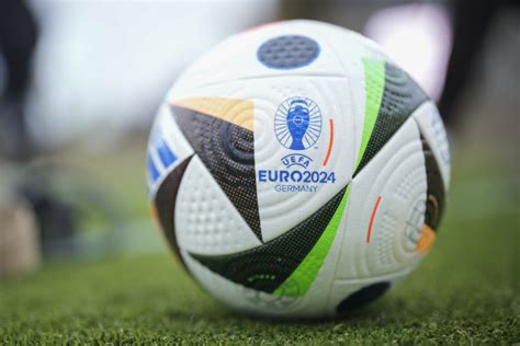 Predstavljena zvanična lopta za Evropsko prvenstvo Sport