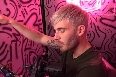 The Controversy Over Youtube Star Pewdiepie And His Anti Semitic “jokes” Explained Vox