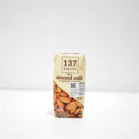 This 137 degrees real almond milk is lite and refreshing. 137 Degrees Almond Milk Original Unsweetened 180ml