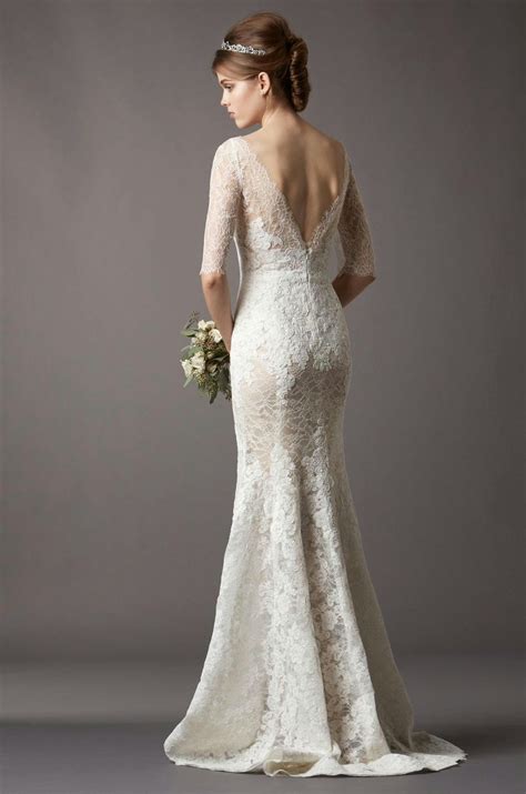 Stylish And Modern Lace Wedding Dresses With Long Sleeves Ideas