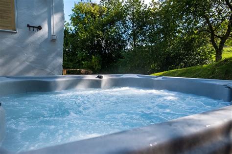 Tyn Y Coed Cottage With Luxury Hot Tub Sleeps 6 Updated 2022 Holiday Rental In Sennybridge