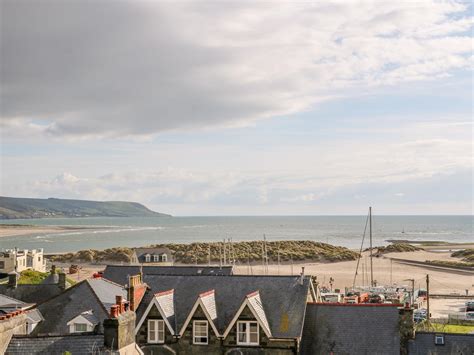 Read 49 reviews and view 42 photos from tripadvisor. 2 Penbryn, Barmouth, Gwynedd - Holiday Cottage Reviews