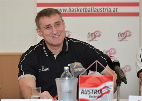 Die ersten mannschaften haben ihre vorläufigen kader für die europameisterschaft benannt. Basketball EM-Quali: ÖBV nennt Pre-Camp-Kader - Sky Sport Austria