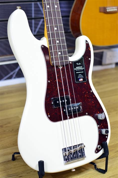 Fender Precision Bass Olympic White Manns Music