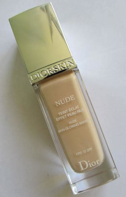 Dior Diorskin Nude Skin Glowing Make Up