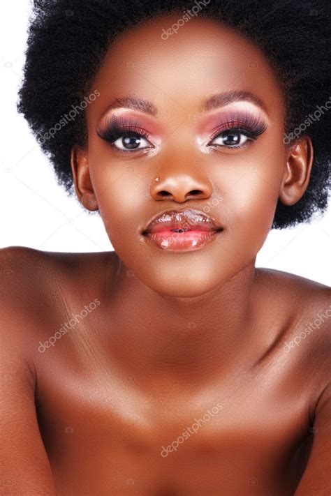 Afrikaanse Vrouw — Stockfoto © Lubavnel 5395864
